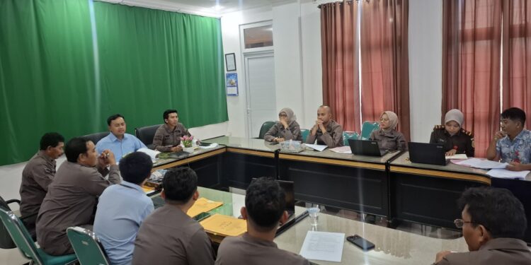 RAPAT PEMBENTUKAN TIM EFEKTIF DENGAN AGENDA PEMBAHASAN RENCANA AKSI BULANAN MENUJU WBK/WBBM