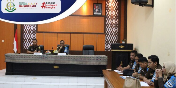 INSPEKSI UMUM BIDANG PENGAWASAN KEJAKSAAN TINGGI NTB PADA KEJAKSAAN NEGERI LOMBOK TIMUR