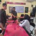 PEMASANGAN ALAT PENGAWAS ELEKTRONIK (APE) GELANG TAHANAN PADA KEJAKSAAN NEGERI LOMBOK TIMUR