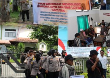 PENERIMAAN PENGADUAN TERKAIT DUGAAN KORUPSI OLEH KEPALA DESA YANG DISAMPAIKAN FRONT RAKYAT MENGGUGAT (FRM)