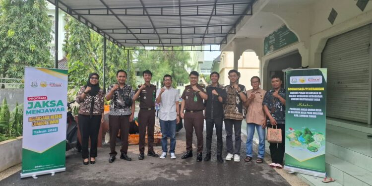 PENYULUHAN HUKUM “JAKSA MENJAWAB” PADA KEJAKSAAN NEGERI LOMBOK TIMUR TAHUN 2025 DENGAN TEMA “MEMBANGUN KESADARAN HUKUM MASYARAKAT DENGAN MELALUI PROGRAM JAKSA GARDA DESA”